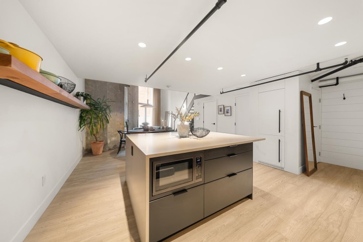 Photo 14 at 47 E Cordova Street, Downtown VE, Vancouver East