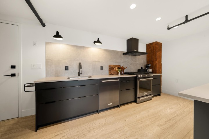 Photo 11 at 47 E Cordova Street, Downtown VE, Vancouver East