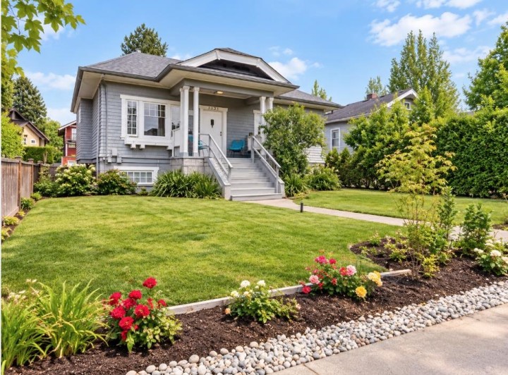 Photo 2 at 3425 W 8th Avenue, Kitsilano, Vancouver West