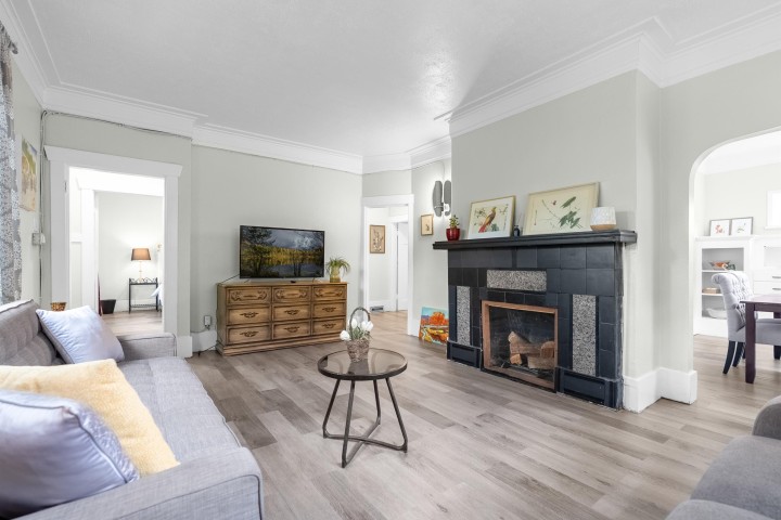 Photo 6 at 3425 W 8th Avenue, Kitsilano, Vancouver West