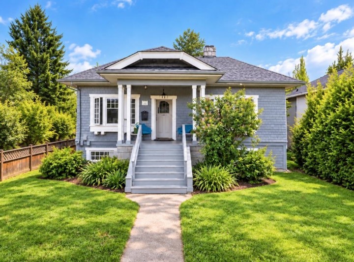 Photo 1 at 3425 W 8th Avenue, Kitsilano, Vancouver West