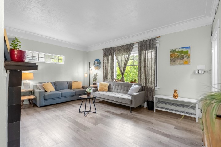 Photo 5 at 3425 W 8th Avenue, Kitsilano, Vancouver West