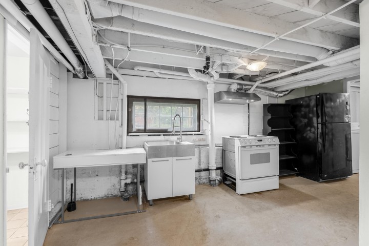Photo 18 at 3425 W 8th Avenue, Kitsilano, Vancouver West