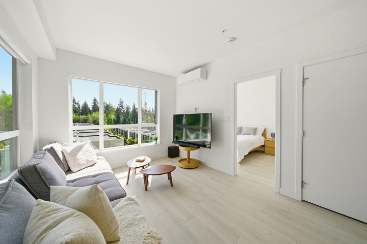 Photo 2 at 513 - 3596 Malsum Drive, Roche Point, North Vancouver