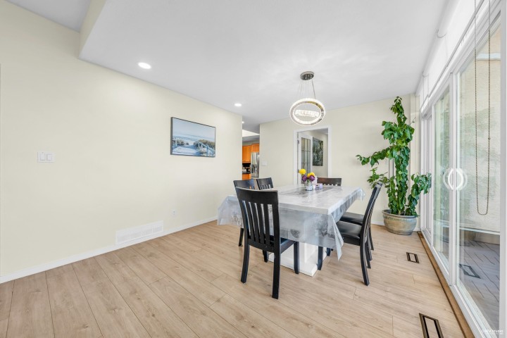 Photo 17 at 4673 Woodburn Road, Cypress Park Estates, West Vancouver