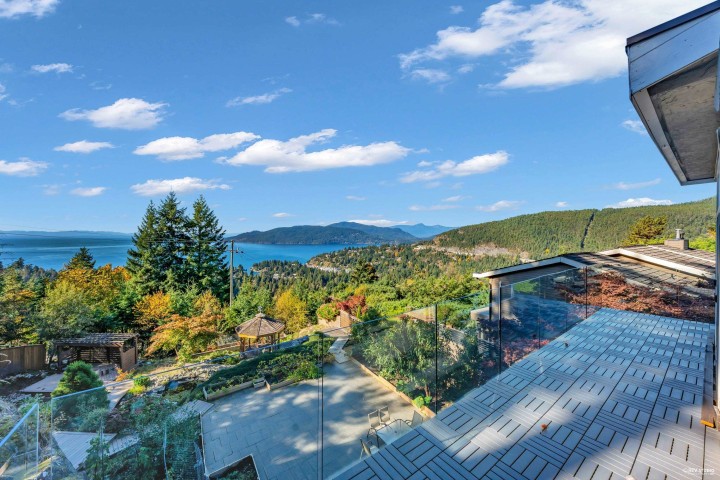 Photo 22 at 4673 Woodburn Road, Cypress Park Estates, West Vancouver