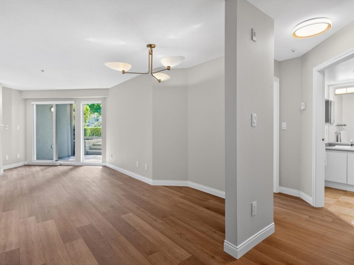 Photo 3 at 109 - 8460 Jellicoe Street, South Marine, Vancouver East