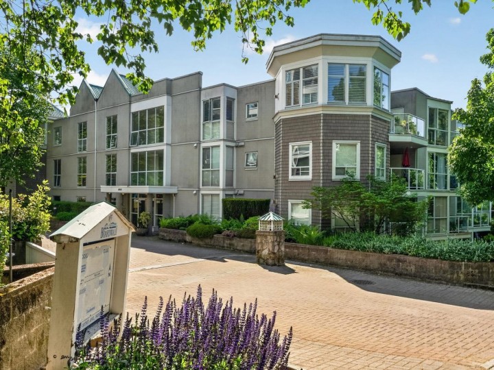 Photo 1 at 109 - 8460 Jellicoe Street, South Marine, Vancouver East