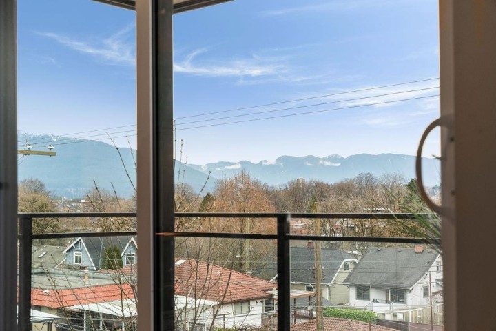 Photo 22 at 311 - 2419 Grant Street, Renfrew VE, Vancouver East