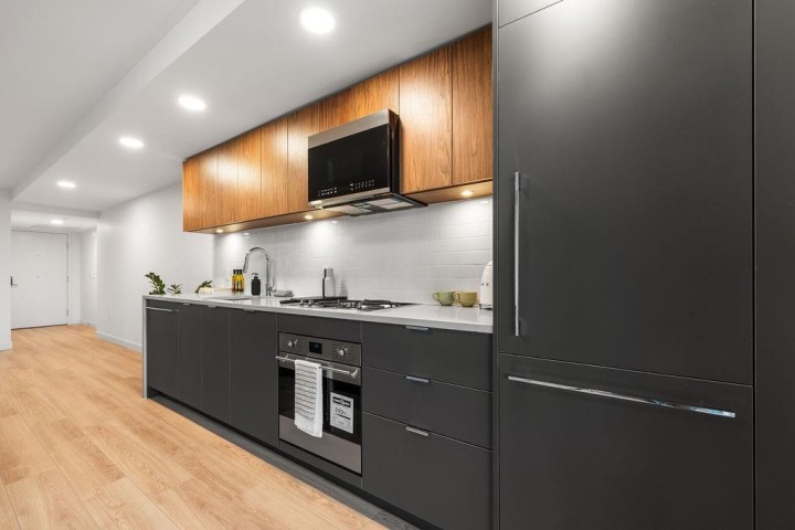 Photo 10 at 311 - 2419 Grant Street, Renfrew VE, Vancouver East