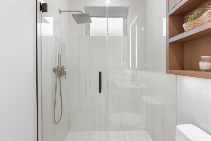 Photo 12 at 1 - 2435 Napier Street, Renfrew VE, Vancouver East