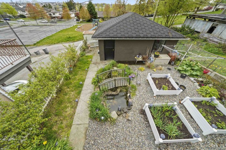Photo 16 at 2850 E 6th Avenue, Renfrew VE, Vancouver East