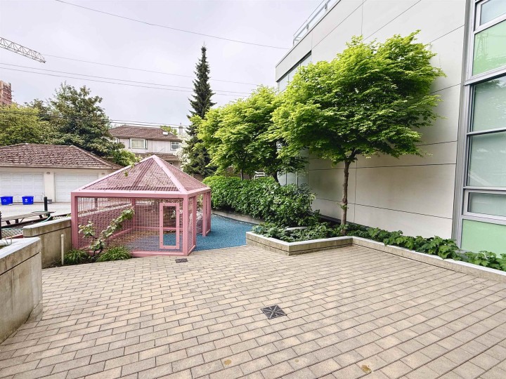 Photo 15 at 305 - 5033 Cambie Street, Cambie, Vancouver West