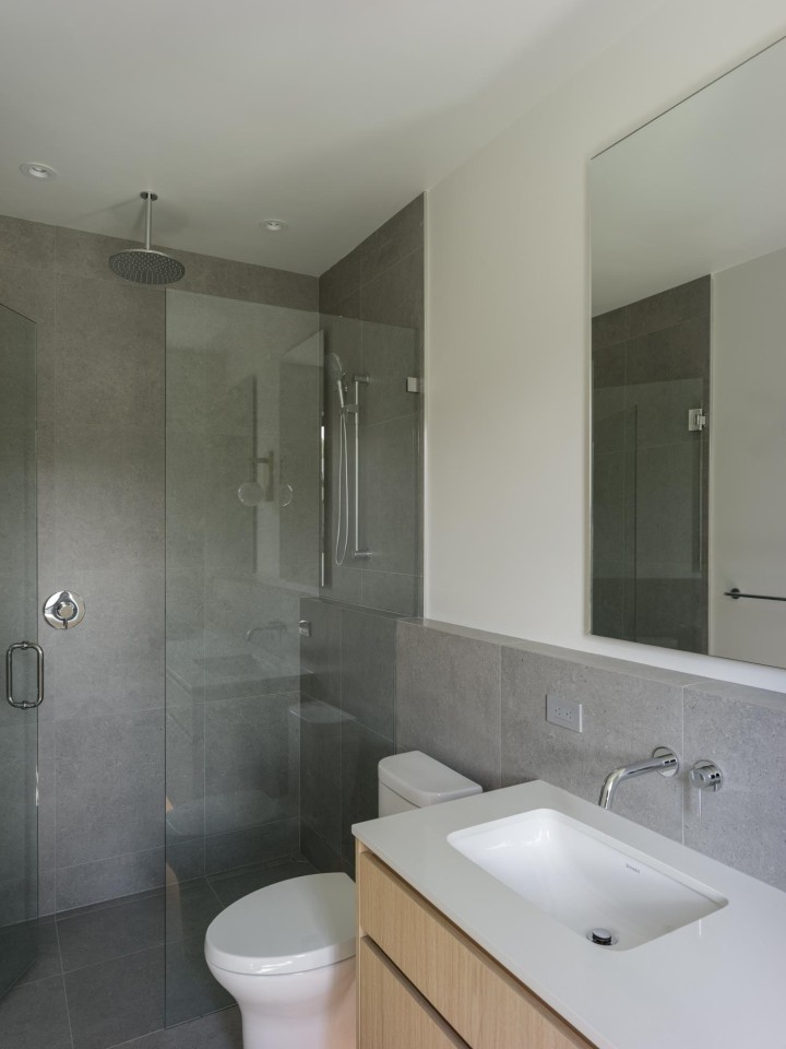 Photo 14 at 893 E 21st Avenue, Fraser VE, Vancouver East