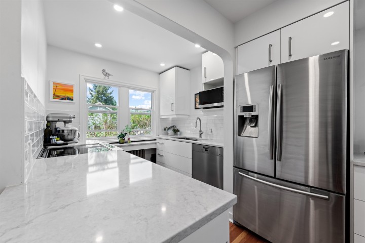 Photo 9 at 38 N Slocan Street, Hastings Sunrise, Vancouver East