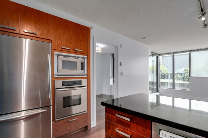 Photo 13 at 221 - 3228 Tupper Street, Cambie, Vancouver West