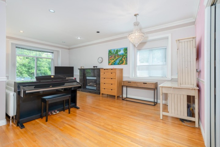 Photo 7 at 5671 Earles Street, Collingwood VE, Vancouver East