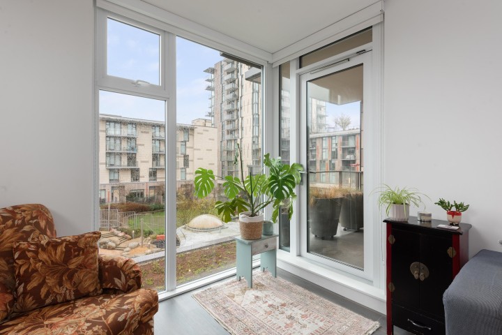 Photo 3 at 305 - 8138 Fraser Street, South Vancouver, Vancouver East