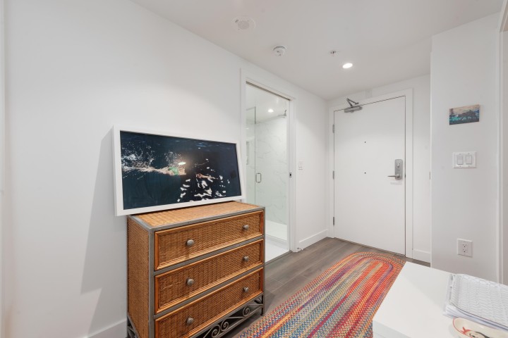 Photo 10 at 305 - 8138 Fraser Street, South Vancouver, Vancouver East