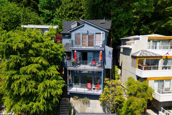 Photo 2 at 2643 Panorama Drive, Deep Cove, North Vancouver