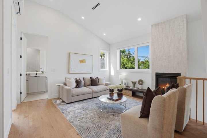 Photo 6 at 2436 E 20th Avenue, Renfrew Heights, Vancouver East