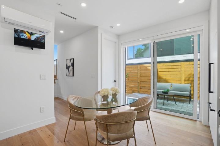 Photo 12 at 2436 E 20th Avenue, Renfrew Heights, Vancouver East