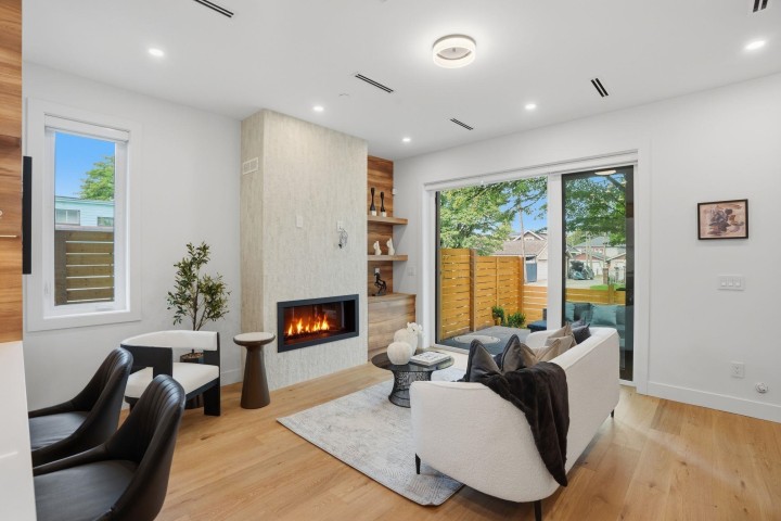 Photo 13 at 1 - 2438 E 20th Avenue, Renfrew Heights, Vancouver East