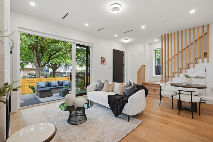 Photo 17 at 1 - 2438 E 20th Avenue, Renfrew Heights, Vancouver East