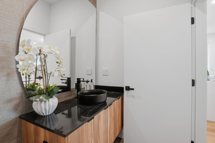 Photo 21 at 1 - 2438 E 20th Avenue, Renfrew Heights, Vancouver East