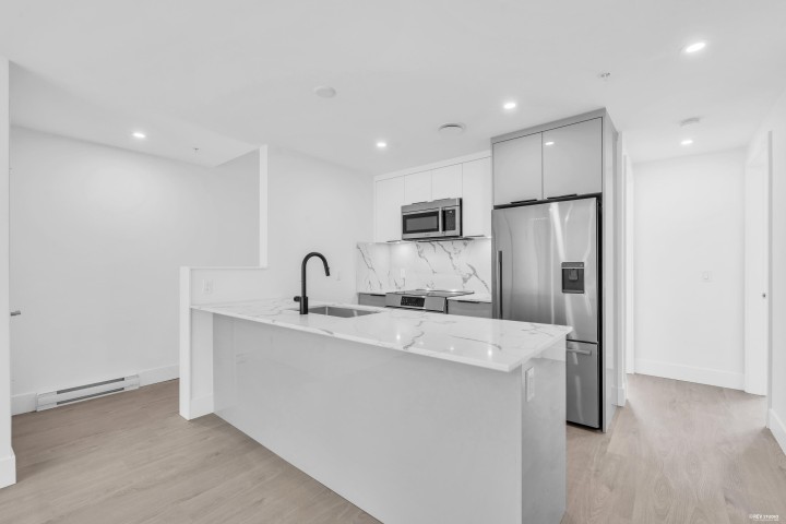 Photo 8 at 2210 E 1st Avenue, Grandview Woodland, Vancouver East
