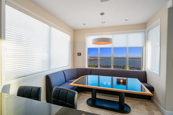 Photo 7 at 1526 Chippendale Court, Canterbury WV, West Vancouver
