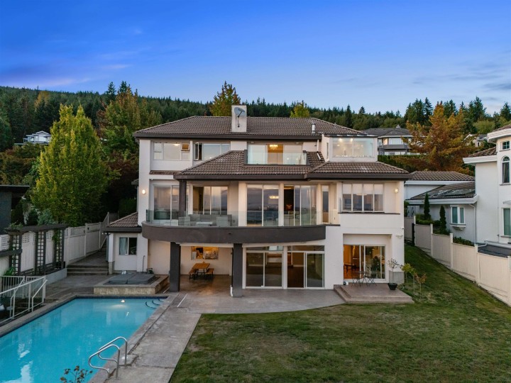 Photo 31 at 1526 Chippendale Court, Canterbury WV, West Vancouver