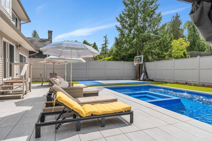 Photo 2 at 2021 Rufus Drive, Westlynn, North Vancouver