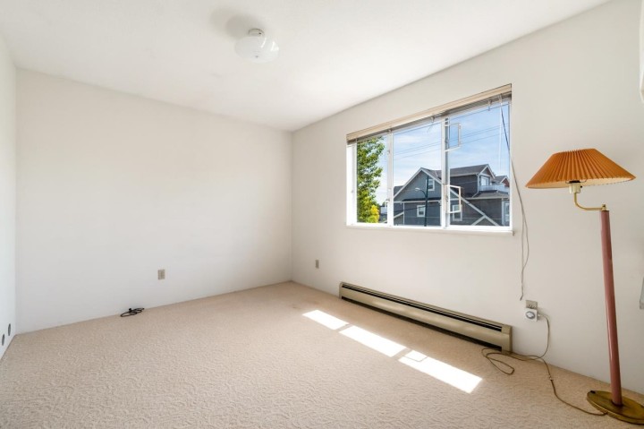 Photo 12 at 2547 E 34th Avenue, Collingwood VE, Vancouver East