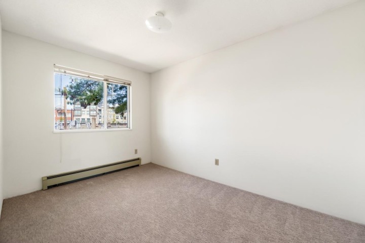 Photo 8 at 2547 E 34th Avenue, Collingwood VE, Vancouver East