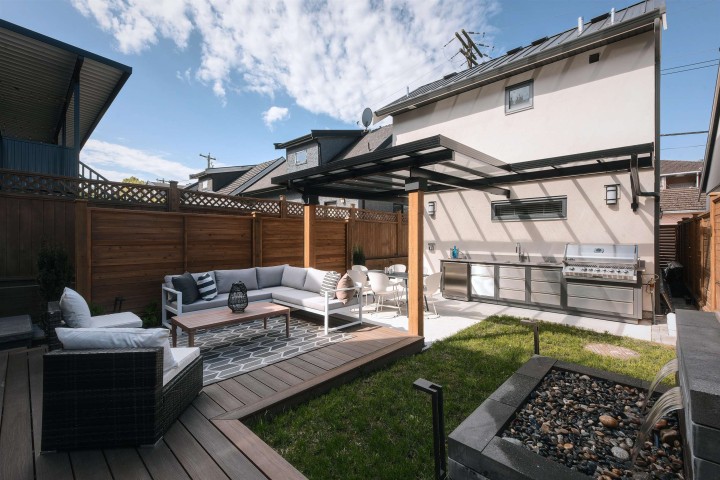 Photo 19 at 4717 Lanark Street, Knight, Vancouver East