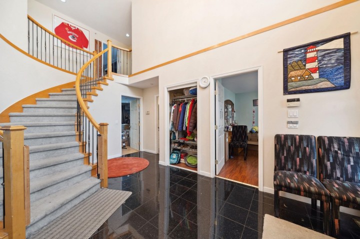 Photo 2 at 3298 E 2nd Avenue, Renfrew VE, Vancouver East