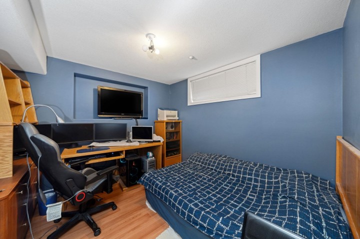 Photo 9 at 3298 E 2nd Avenue, Renfrew VE, Vancouver East