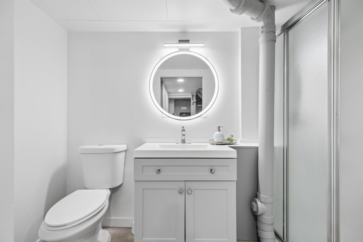 Photo 17 at 936 W 17th Avenue, Cambie, Vancouver West