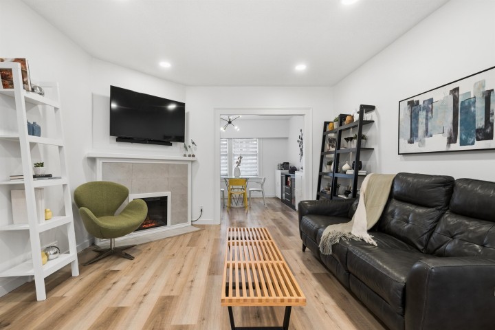 Photo 7 at 936 W 17th Avenue, Cambie, Vancouver West
