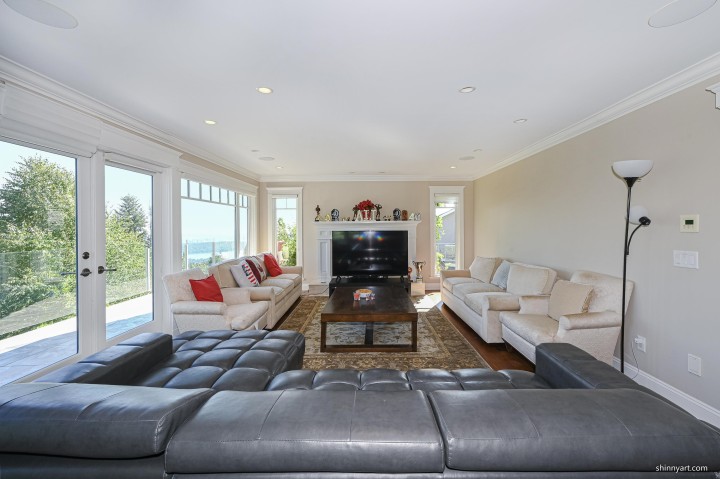 Photo 3 at 1444 Sandhurst Place, Chartwell, West Vancouver