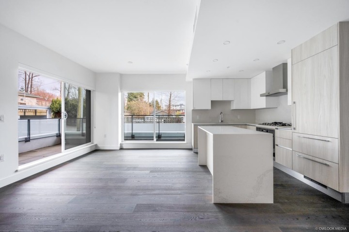 Photo 3 at 105 - 477 W 59th Avenue, South Cambie, Vancouver West