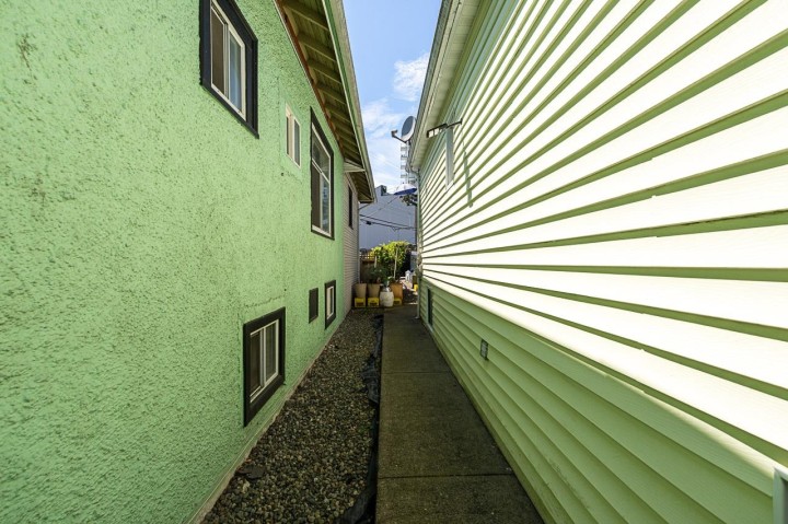 Photo 23 at 3553 Inverness Street, Knight, Vancouver East