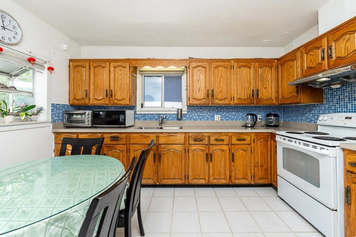 Photo 13 at 3553 Inverness Street, Knight, Vancouver East