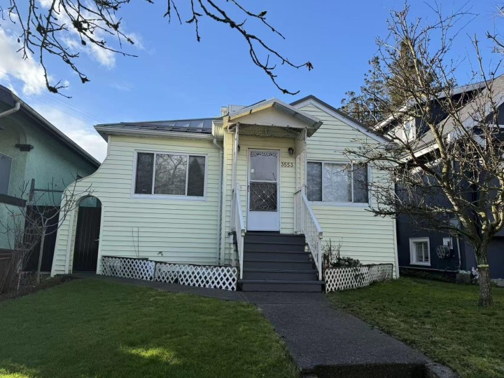 Photo 1 at 3553 Inverness Street, Knight, Vancouver East