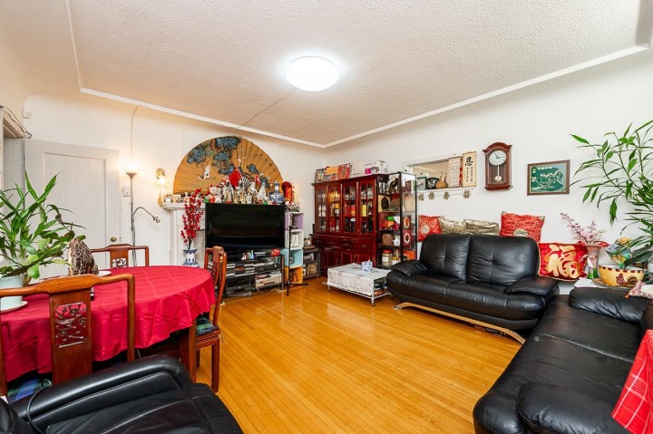 Photo 5 at 3553 Inverness Street, Knight, Vancouver East