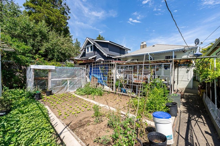 Photo 30 at 3553 Inverness Street, Knight, Vancouver East