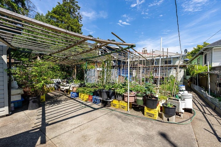 Photo 33 at 3553 Inverness Street, Knight, Vancouver East