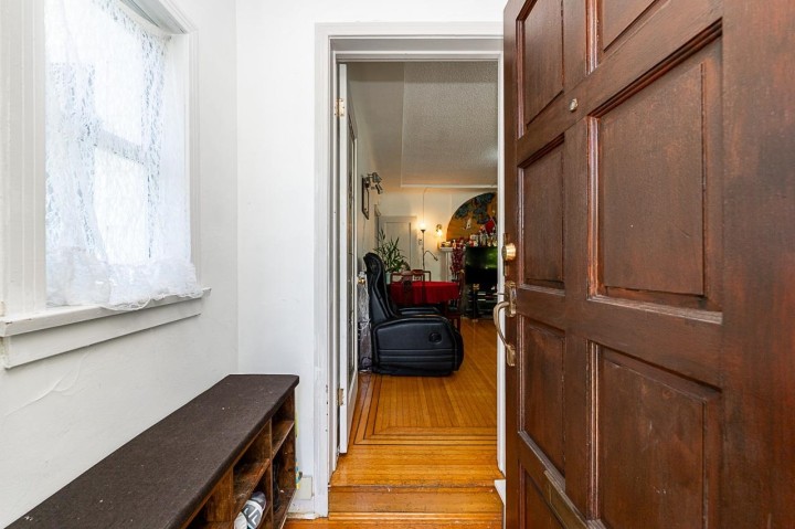 Photo 4 at 3553 Inverness Street, Knight, Vancouver East