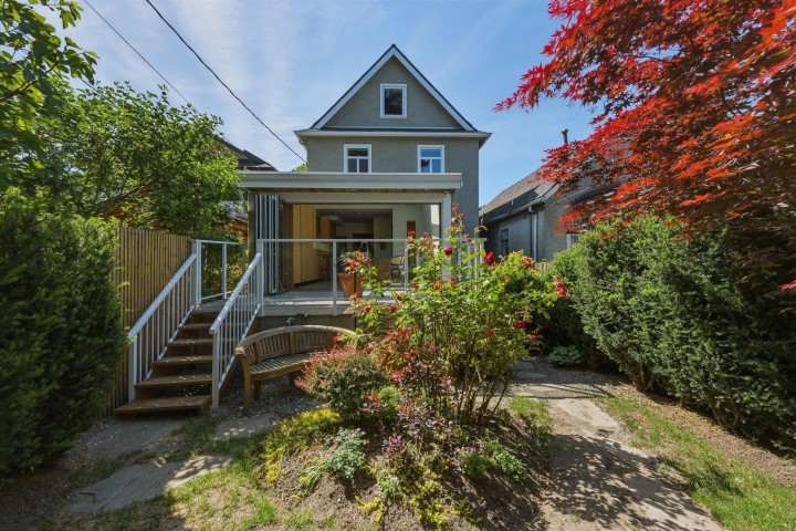 Photo 32 at 647 Prior Street, Strathcona, Vancouver East